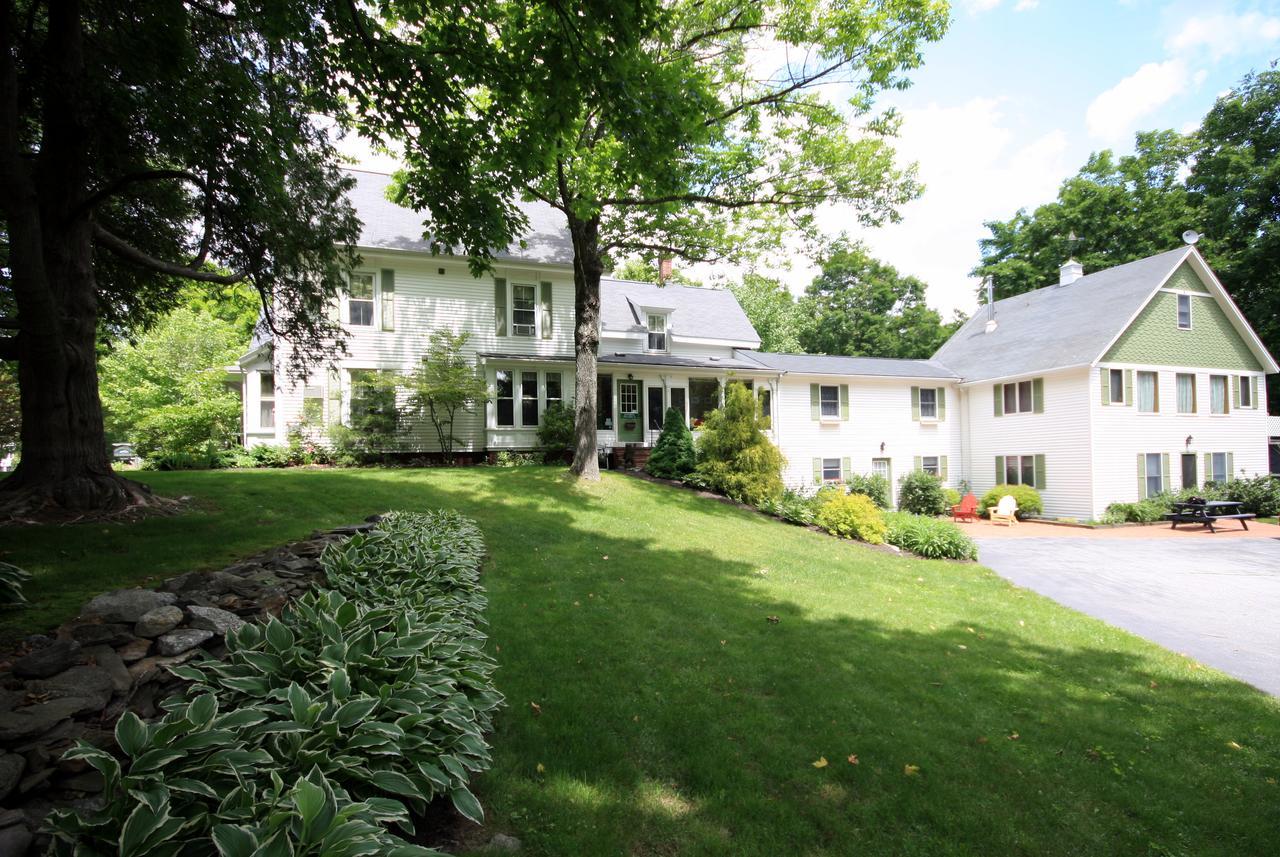 White Cedar Inn Bed And Breakfast Фрипорт Екстериор снимка